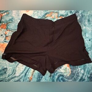 A new day Black Knit Shorts NWOT!